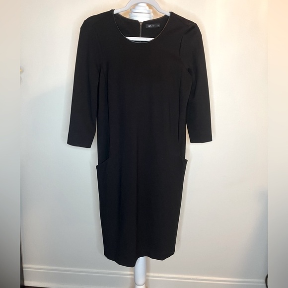 ⭐️ Reitman's black dress with pockets- size small - Picture 11 of 13